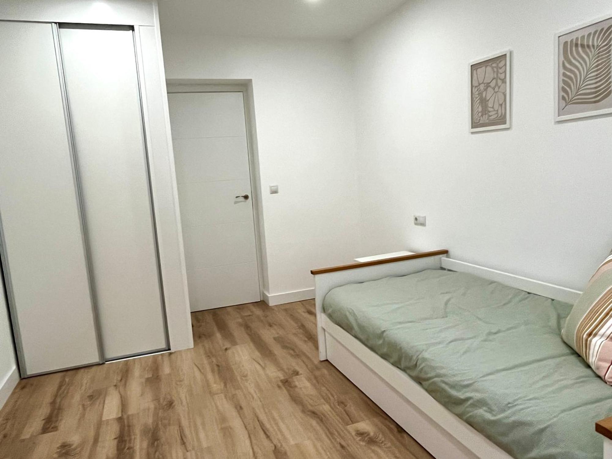 Recien Reformado, Centrico, Tranquilo Y Luminoso Apartment Oviedo Bagian luar foto